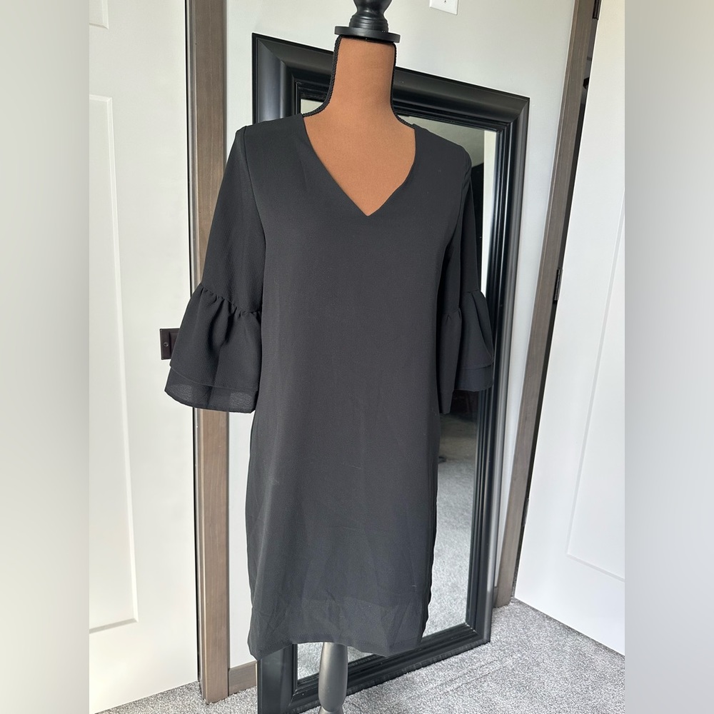 Black flowy dress small -A
